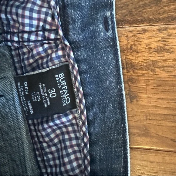 Buffalo David Bitton Men's Light Blue Bootcut Jeans - Picture 2 of 4